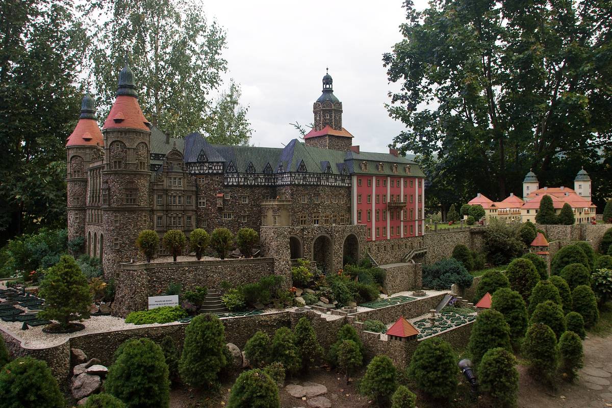 Hrad Chojnik a park miniatur Kowary