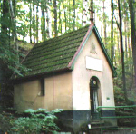 Boun - kaplika nad studnkou