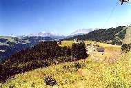 Pohled od stanice lanovky La Chalette